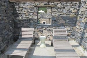 2 Bed House Sleeps 5 - Terrace - Communal Pool