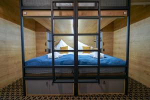 CHORS like a hotel - Capsule & NFT Boutique Hostel Bratislava - City Center