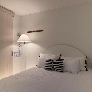 Hongdae YUN HEALING STAY