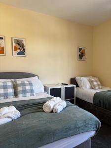 Generous Home, Great for Contractors, Extended Stays & M5M6 Access