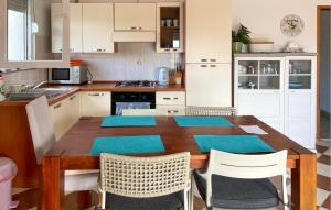 Nice Apartment In Maslenica With Wifi