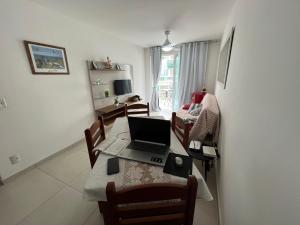 Apartamento aconchegante vista mar e piscina em cond de Arraial do Cabo