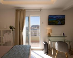 Acropolis view modern studio