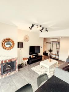 APARTAMENTO PRECIOSO SOL Y SIERRA