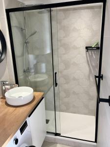 Marina 2 , appartement vue mer exceptionnelle