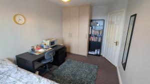 Cosy Double Private Room Near Dublin Airport