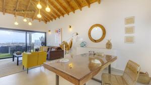 Sunshine The View Heated Pool Air-Con Adult only