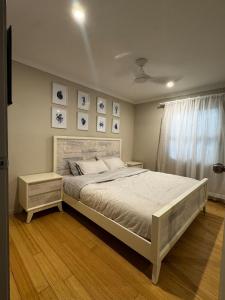 Scarborough Stays - Sleeps 8 by the Beachside