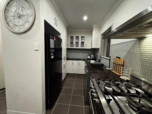 Scarborough Stays - Sleeps 8 by the Beachside