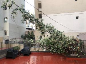 Departamento con cochera terraza y asador