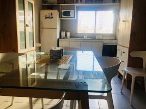 Departamento con cochera terraza y asador