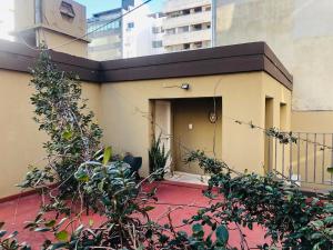 Departamento con cochera terraza y asador