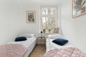 Family Apartment near the Beach in Sopot by Noclegi Renters