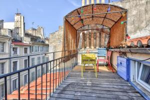 Marseille under the Sun with Terrace & Air Con near Old Port