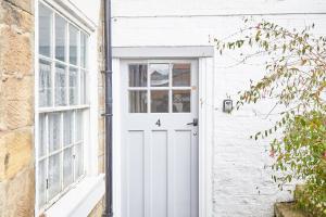 Victoria Townhouse Studio