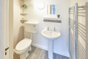 Victoria Townhouse Studio