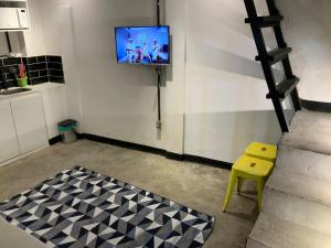 Casa aconchegante estilo industrial duplex linda