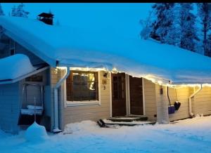 Levi Chalet de Cherry