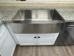 Centrally located, 4 bedroom, 10 guests