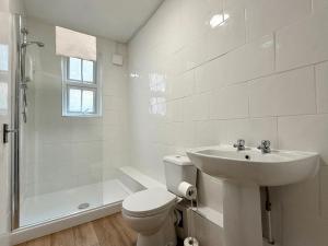 Clapham Road Apartment