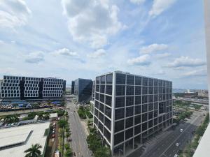 SM Mall Of Asia Shore Residences Vianny