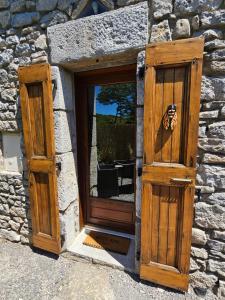 Chambre dhôtes et de charme "Au Clos des Ammonites chez Ange&Sébastien "