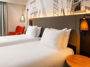 Mercure Cardiff North Hotel