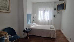 The Coolest Place - 10 minutes walking to the airport!