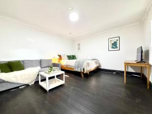 spacious self-contained studio near Sydney CBD