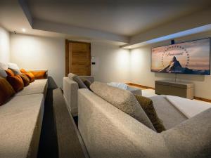 Chalet Ellambra - OVO Network