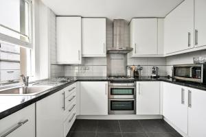Argyl - Stanhope Gardens 2 Bedroom Apartment