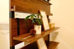 Out of Office Hostel by 旅路