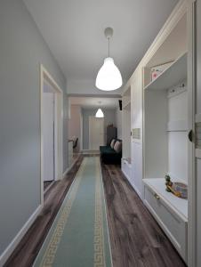 Apartament spatios, mobilat si utilat complet