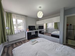 Apartament spatios, mobilat si utilat complet