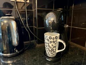 Stylish 3-Bed Family Pet-Friendly Home with Garden