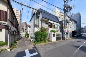 Fuufu House Tokyo Yotsuya - No Elevator 3F WalkUp