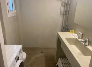 Lydia Apartment Comfortable 2BR near Hospital