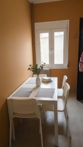 Lydia Apartment Comfortable 2BR near Hospital