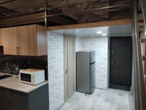 Двухуровневая квартира студия всегда со светом !!!