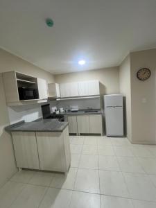 dpto super comodo con garage