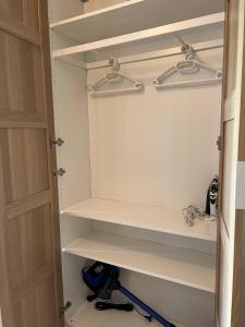 Urban Nest On Tyrsova 7 - Near IP Pavlova Metro