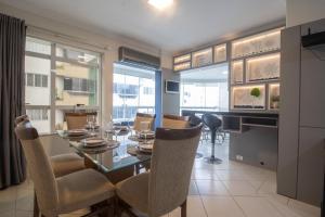 SOL42 - 3Dorm, Climatizado, 3 Garagens, Churrasq