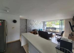 BELLO APTO en CHAPINERO ALTO DE 2 HABITACIONES 201 CON VISTA AL PAISAJE HERMOSO DE CHAPINERO ALTO Y ALREDEDORES