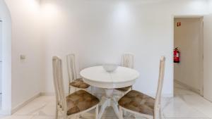 Bright 1BDR Flat in Albufeira by LovelyStay