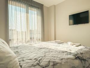 One-Bedroom Central and Modern Apartment