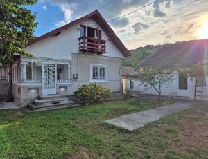 Căsuța de la linie