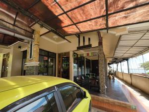 Fathin Hotel Bawean Syariah