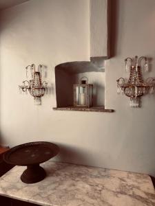 Torre 1100 - Rough Luxe in 12th Century Tower