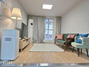 Stay179 Guesthouse - Female only