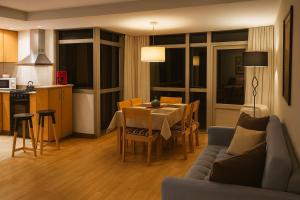 El Maitén, Solar de Roca